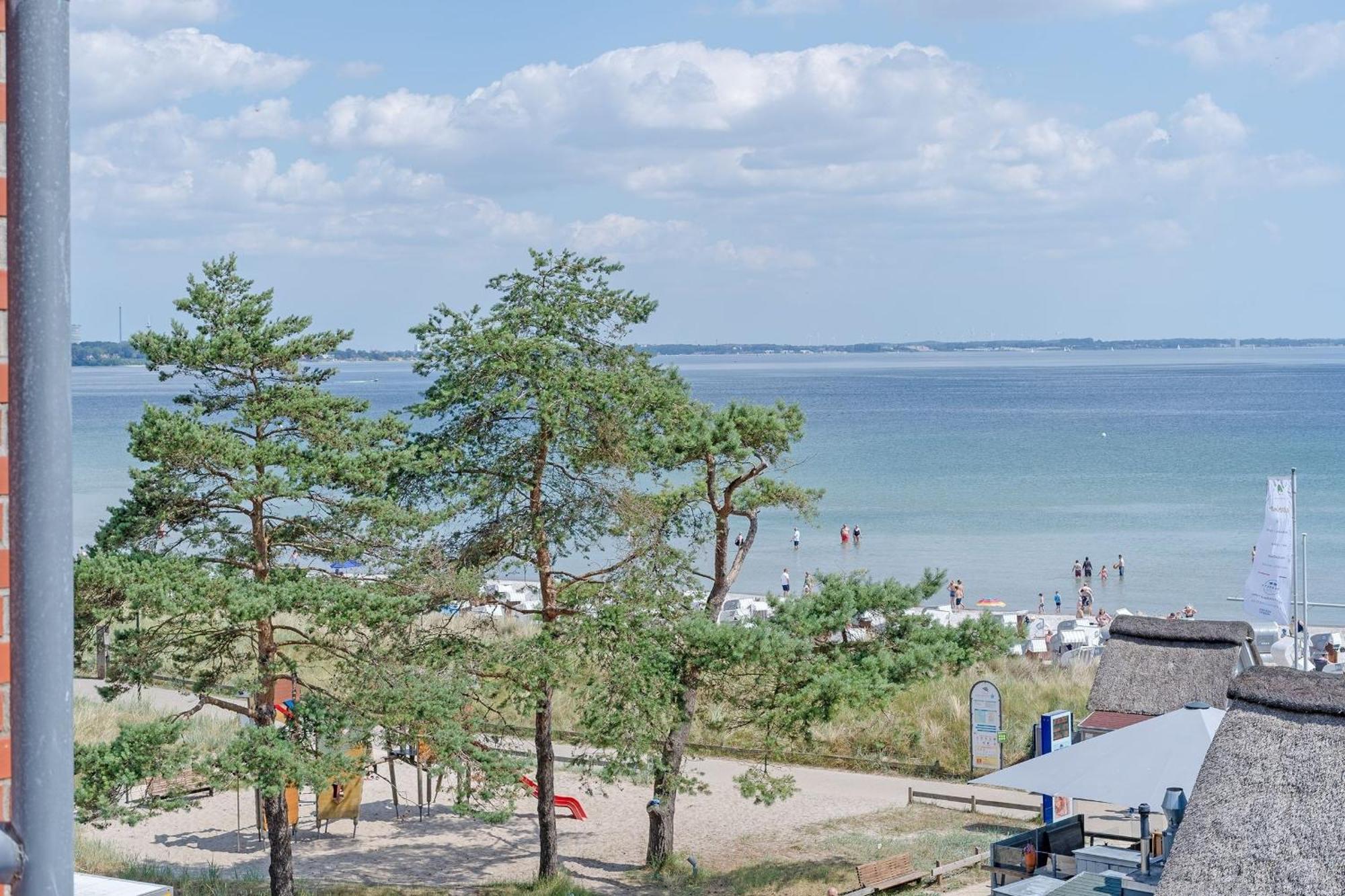 Strandburg Ostseeblick Scharbeutz Esterno foto